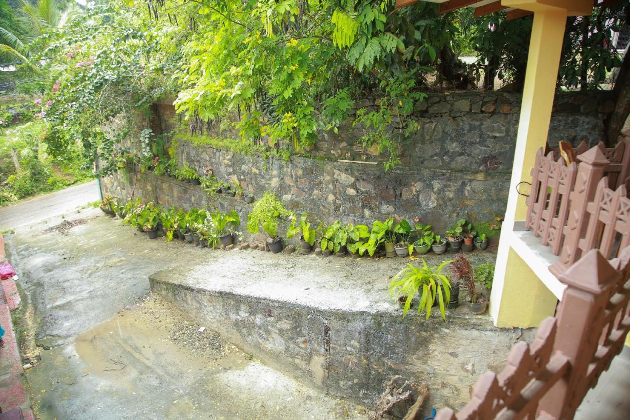 Guruge Guest House อาฮานกามา ภายนอก รูปภาพ