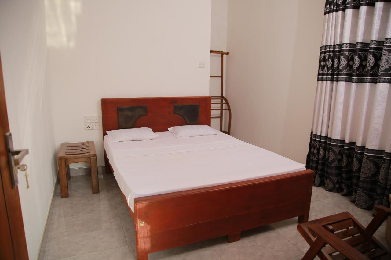 Guruge Guest House อาฮานกามา ภายนอก รูปภาพ