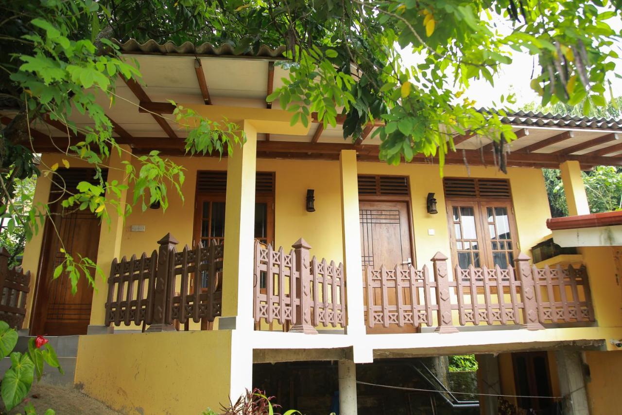 Guruge Guest House อาฮานกามา ภายนอก รูปภาพ